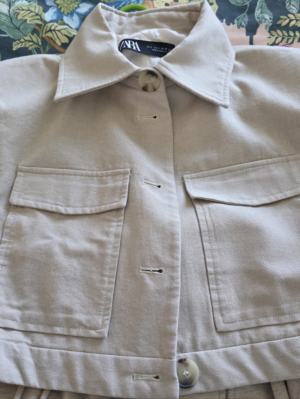 Zara Light Khaki Cropped Jacket - Picture 5 of 5